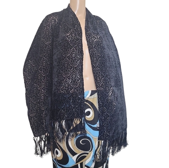 J & X NY Accessories - Vintage Medallion Fringe Velvet Sheer Scarf Shawl Wrap